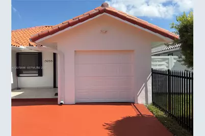 13255 NW 8th St #13255, Miami, FL 33182 - Photo 3
