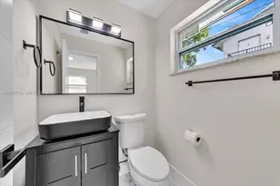 1125 NW 27th Ave, Fort Lauderdale, FL 33311 - Photo 27