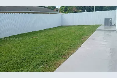 1125 NW 27th Ave, Fort Lauderdale, FL 33311 - Photo 9