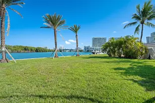 333 Atlantic Ave, Sunny Isles Beach, FL 33160 - Photo 23