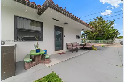 1136 NW 34th Ave #Main, Miami, FL 33125 - Photo 1