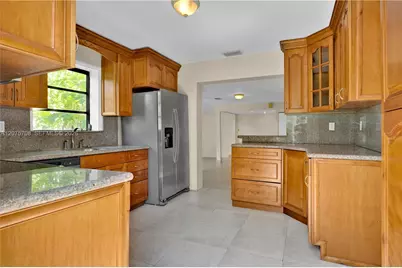 8775 SW 53rd Ct #REAR, Miami, FL 33143 - Photo 23