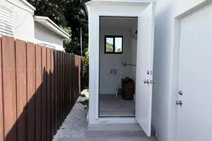 4291 SW 14th St, Miami, FL 33134 - Photo 23
