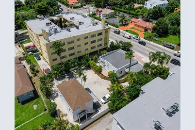 340 NE 125th St, North Miami, FL 33161 - Photo 37