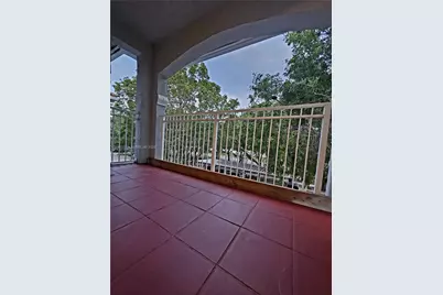 9615 NW 1st Ct #10-301, Pembroke Pines, FL 33024 - Photo 15
