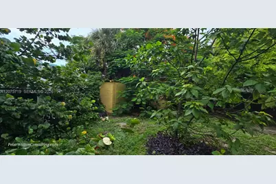 759 S Biscayne River Dr, Miami, FL 33169 - Photo 3