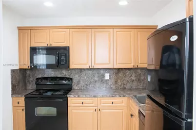 7860 Camino Real #L-406, Miami, FL 33143 - Photo 3