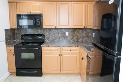 7860 Camino Real #L-406, Miami, FL 33143 - Photo 21