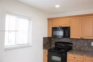 7860 Camino Real, Miami, FL 33143 - Photo 19