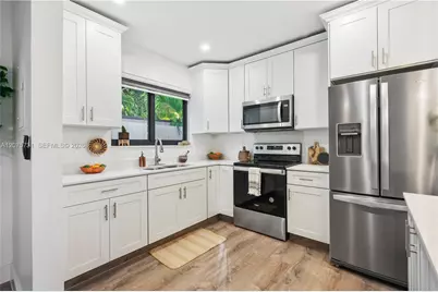 2917 Center St #-, Miami, FL 33133 - Photo 13