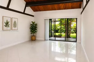 6777 Tiburon Cir, Boca Raton, FL 33433 - Photo 5