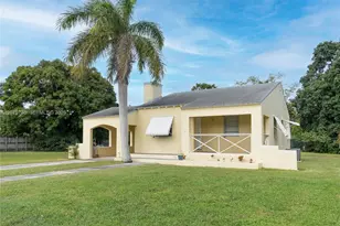 27 NW 21st St, Homestead, FL 33030 - Photo 1