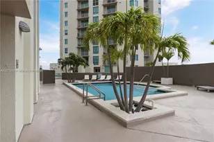 9055 SW 73rd Ct, Miami, FL 33156 - Photo 9