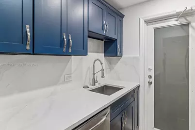 255 Sunrise Dr #107, Key Biscayne, FL 33149 - Photo 13