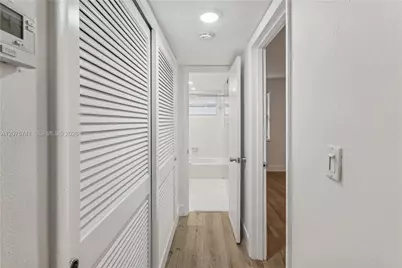 255 Sunrise Dr #107, Key Biscayne, FL 33149 - Photo 15