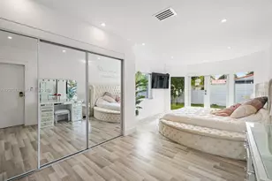 1460 Marseille Dr, Miami Beach, FL 33141 - Photo 5