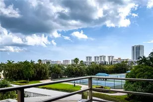 600 Three Islands Boulevard, Hallandale Beach, FL 33009 - Photo 31