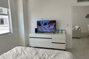 5601 Collins Ave, Miami Beach, FL 33140 - Photo 13