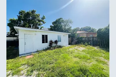3072 SW 16th St #2, Miami, FL 33145 - Photo 1