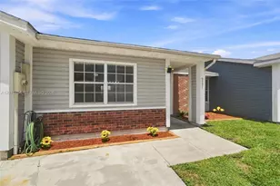 9771 W Fern Ln, Miramar, FL 33025 - Photo 3