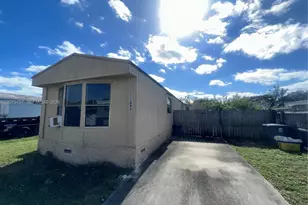 11886 Watergate Cir, Boca Raton, FL 33428 - Photo 15