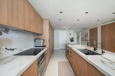 650 NE 32nd St #1203, Miami, FL 33137 - Photo 7