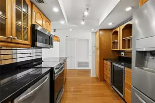 1420 Brickell Bay Dr, Miami, FL 33131 - Photo 21