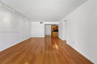 1420 Brickell Bay Dr, Miami, FL 33131 - Photo 9