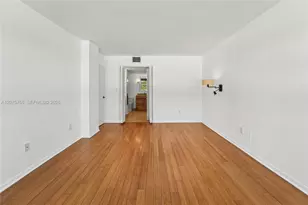 1420 Brickell Bay Dr, Miami, FL 33131 - Photo 11