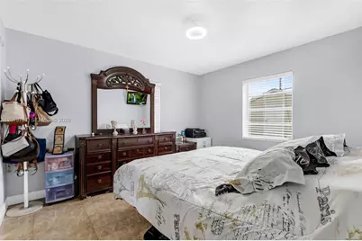 6049 W 14th Ct, Hialeah, FL 33012 - Photo 7