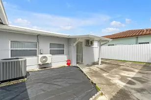 6049 W 14th Ct, Hialeah, FL 33012 - Photo 29
