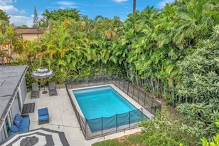 907 NE 5th St, Hallandale Beach, FL 33009 - Photo 27