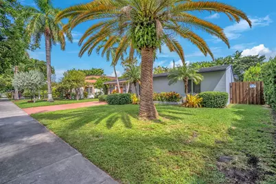 907 NE 5th St, Hallandale Beach, FL 33009 - Photo 3