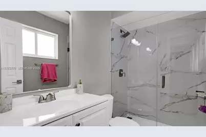 7025 W 3rd Ct, Hialeah, FL 33014 - Photo 11