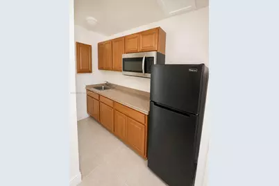 633 Mokena Dr #1, Miami Springs, FL 33166 - Photo 3