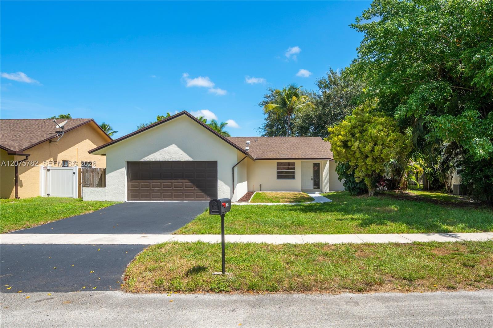 7389 NW 48th Pl - 7389 NW 48th Pl, Lauderhill, FL 33319 Luxury Property | Jose Angel Pina