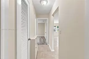 1431 NW 85th Way, Plantation, FL 33322 - Photo 9