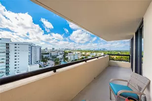 2555 Collins Ave, Miami Beach, FL 33140 - Photo 13