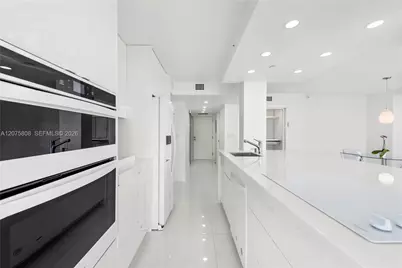 2555 Collins Ave #1714, Miami Beach, FL 33140 - Photo 11