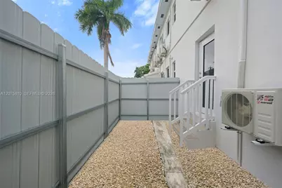 550 NE 82nd Ter #4, Miami, FL 33138 - Photo 9