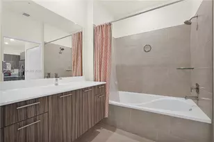 8301 NW 41st St, Doral, FL 33166 - Photo 17
