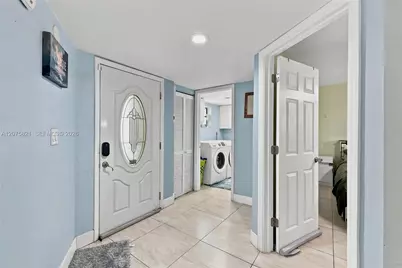 958 Mockingbird Ln #513, Plantation, FL 33324 - Photo 11