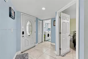 958 Mockingbird Ln, Plantation, FL 33324 - Photo 11