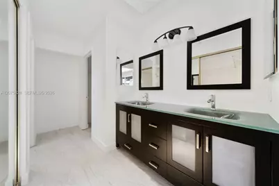 1401 NE 9th St #26, Fort Lauderdale, FL 33304 - Photo 11