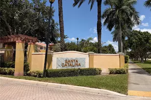 102 S Santa Catalina Cir, North Lauderdale, FL 33068 - Photo 1