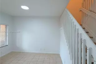 102 S Santa Catalina Cir, North Lauderdale, FL 33068 - Photo 3