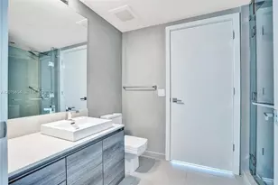 1080 Brickell Ave, Miami, FL 33131 - Photo 17