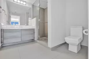 1080 Brickell Ave, Miami, FL 33131 - Photo 13