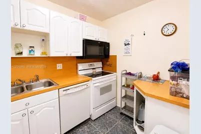 3730 Inverrary Dr #3B, Lauderhill, FL 33319 - Photo 13