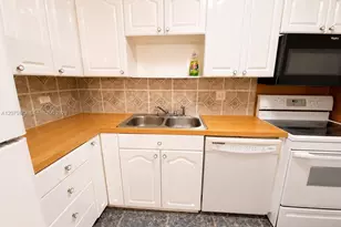 3730 Inverrary Dr, Lauderhill, FL 33319 - Photo 11
